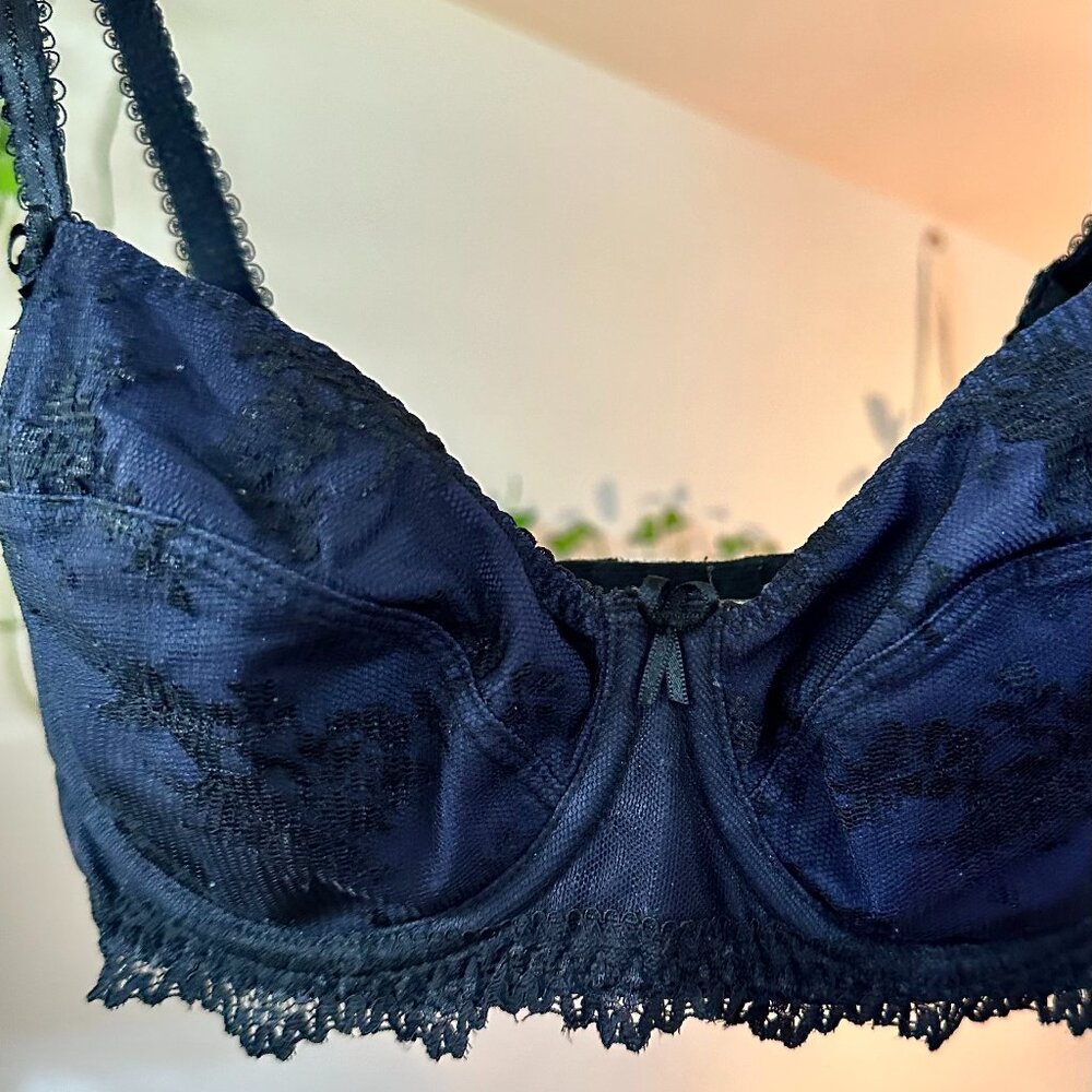 CHANGE Lingerie Navy/Black Lace Bra - 30DD